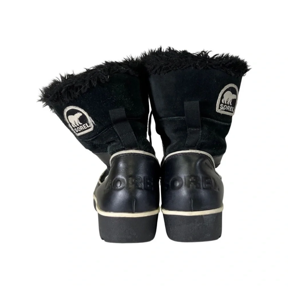 Sorel fur lined rubber boots size 7‎